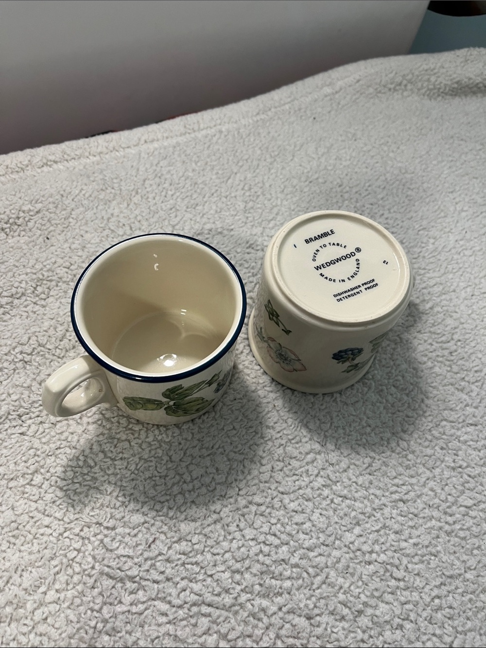 Wedgwood Cream Mug with Blue Rim and Green Floral Motif 2pcs